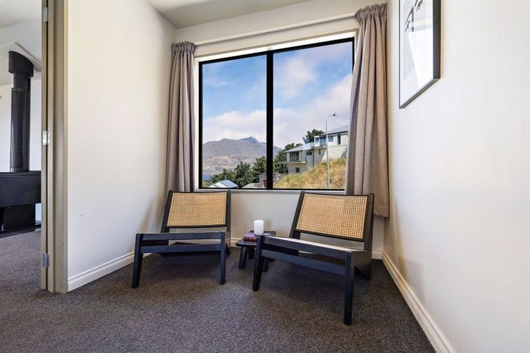 Photo of property in 5 Gum Lane, Queenstown, 9300