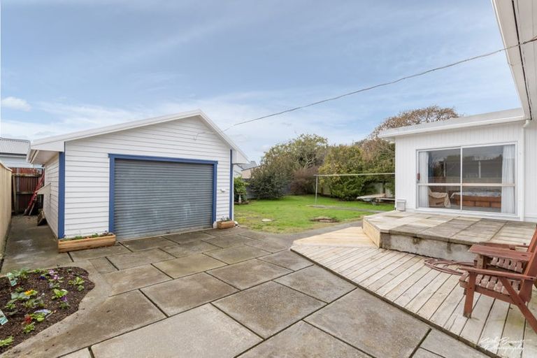 Photo of property in 5 Hodgins Grove, Naenae, Lower Hutt, 5011
