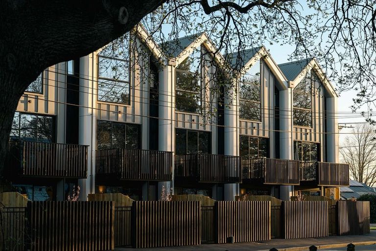 Photo of property in 2/5 Ward Street, Addington, Christchurch, 8024