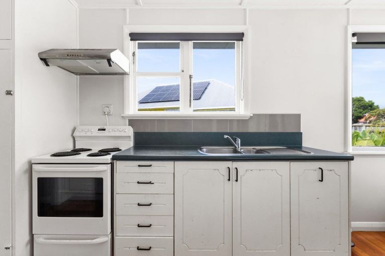 Photo of property in 2a Savage Crescent, Marewa, Napier, 4110