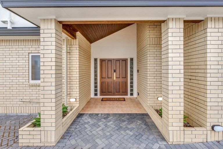 Photo of property in 1/16 Hattaway Avenue, Bucklands Beach, Auckland, 2012