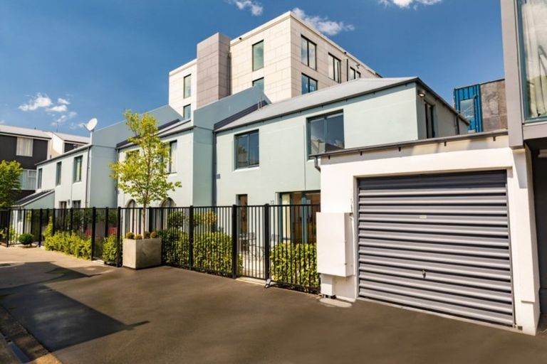 Photo of property in 12/388 Montreal Street, Christchurch Central, Christchurch, 8013