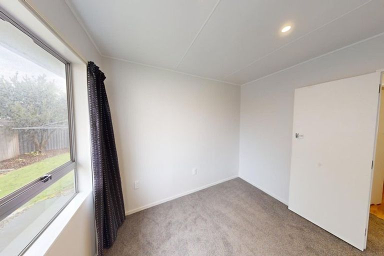 Photo of property in 3 Adams Place, Kelvin Grove, Palmerston North, 4414