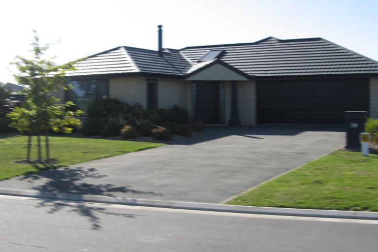 Photo of property in 38 Overbury Crescent, Rolleston, 7614