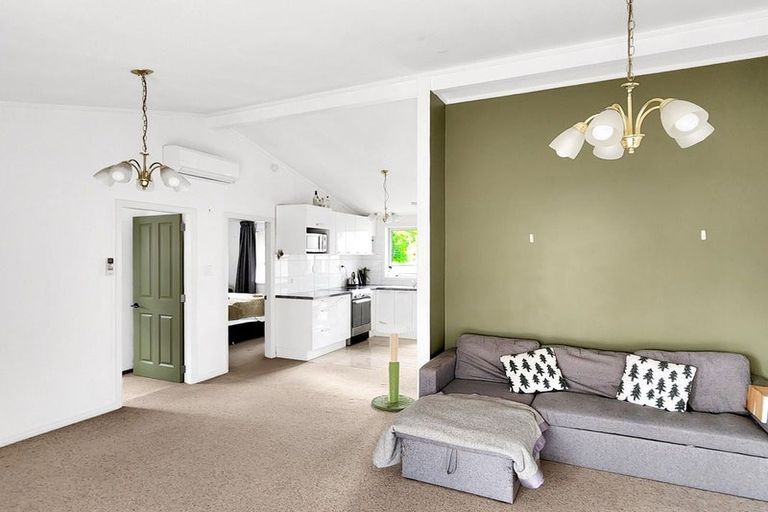 Photo of property in 91b Main Road, Wainuiomata, Lower Hutt, 5014