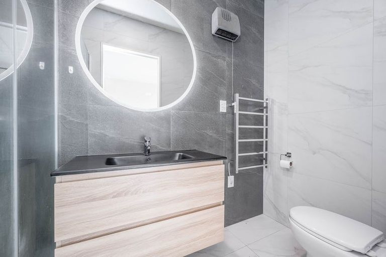 Photo of property in 8 Sunnybrae Road, Hillcrest, Auckland, 0627