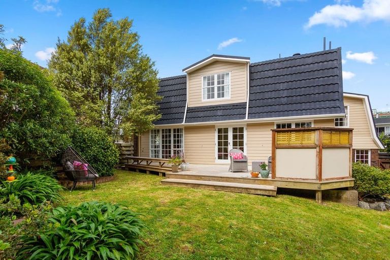 Photo of property in 53 Cambrian Street, Churton Park, Wellington, 6037