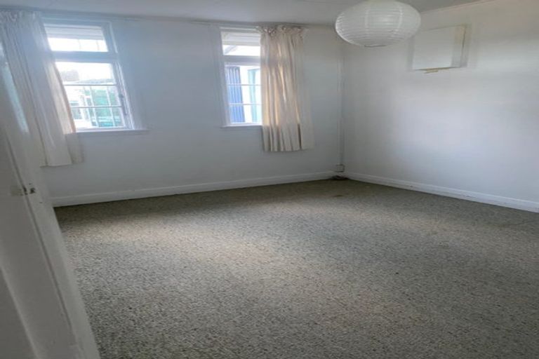 Photo of property in 3/15 Dover Street, Island Bay, Wellington, 6023