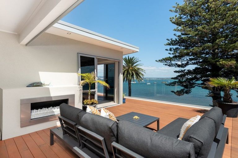 Photo of property in 11 The Mall, Mount Maunganui, 3116