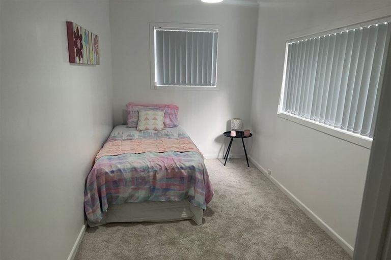 Photo of property in 1/57 Grove Road, Papakura, 2110