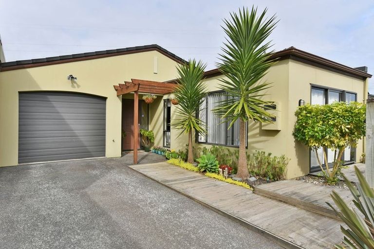 Photo of property in 17b Ksenia Drive, Flat Bush, Auckland, 2019