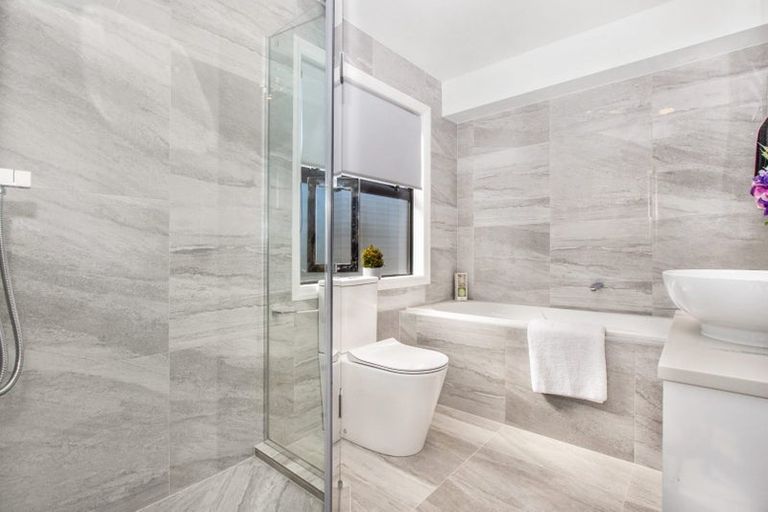 Photo of property in 158d Flat Bush School Road, Flat Bush, Auckland, 2019