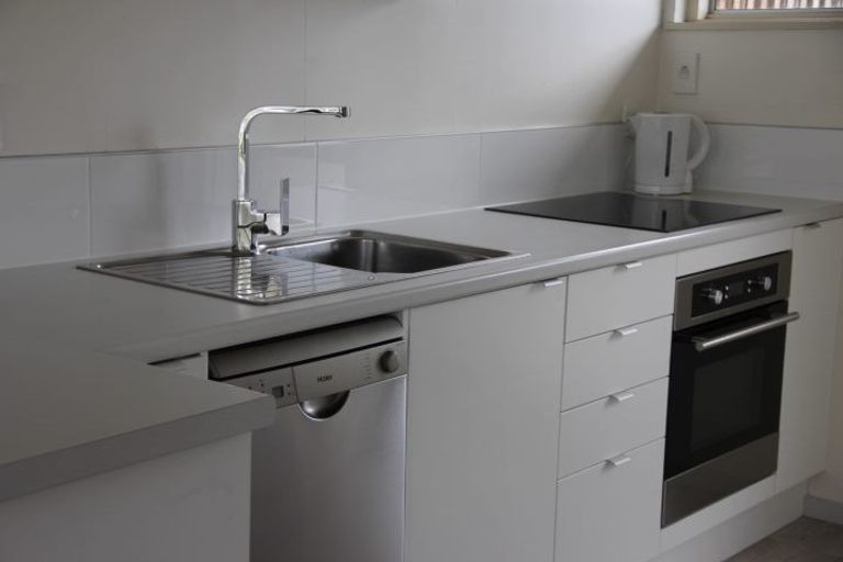 Photo of property in 3/10 Courtenay Street, St Albans, Christchurch, 8014