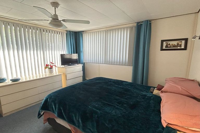 Photo of property in 2/141 Carnoustie Drive, Wattle Downs, Auckland, 2103