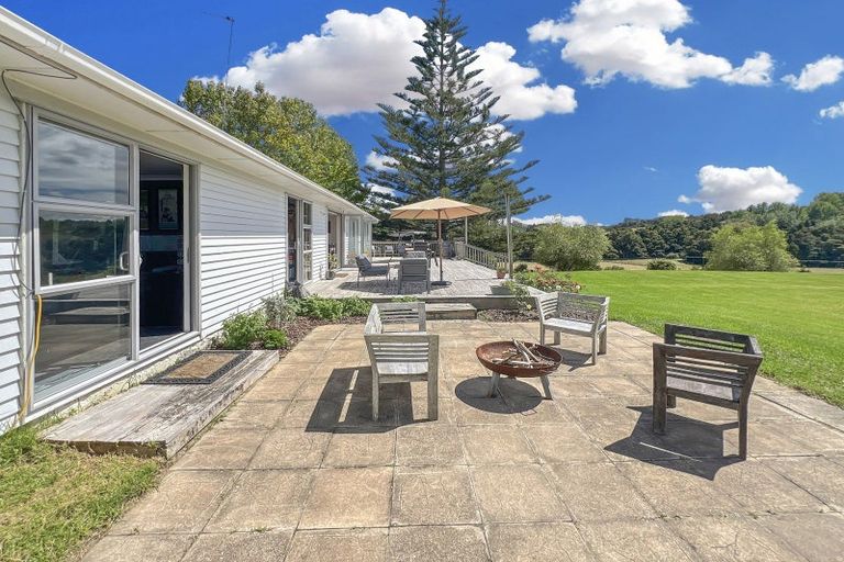 Photo of property in 960 Whangaripo Valley Road, Whangaripo, Wellsford, 0972