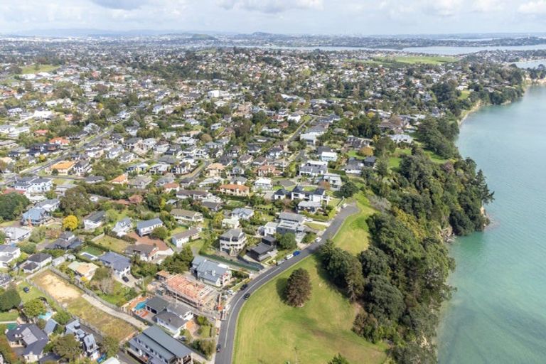Photo of property in 75 Marine Parade, Mellons Bay, Auckland, 2014