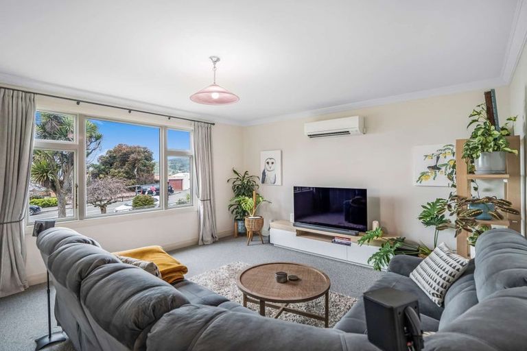 Photo of property in 28 Wharfe Street, South Hill, Oamaru, 9400