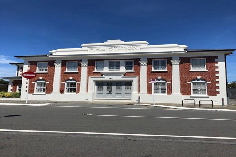 Photo of property in Fire Station Apartments, 54 Northland Road, Northland, Wellington, 6012