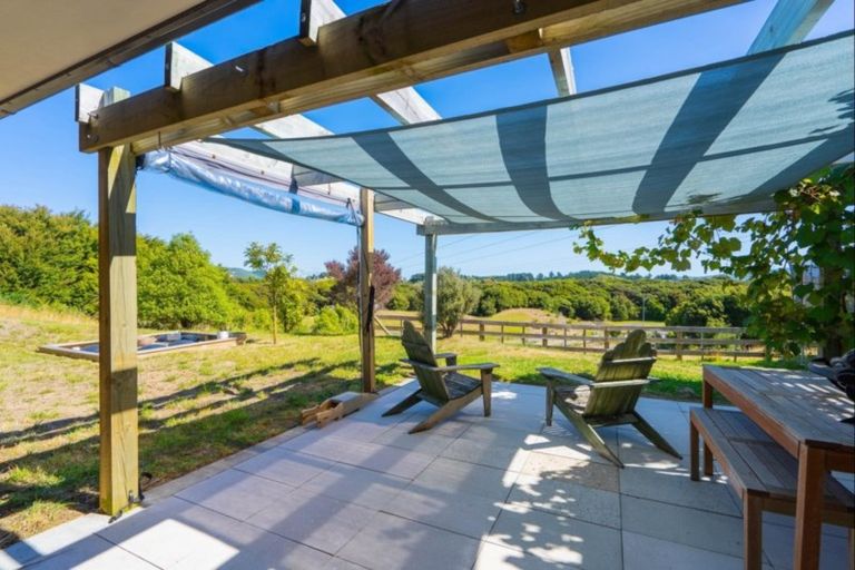 Photo of property in 23 Jacks Bush Road, Waikanae, 5391