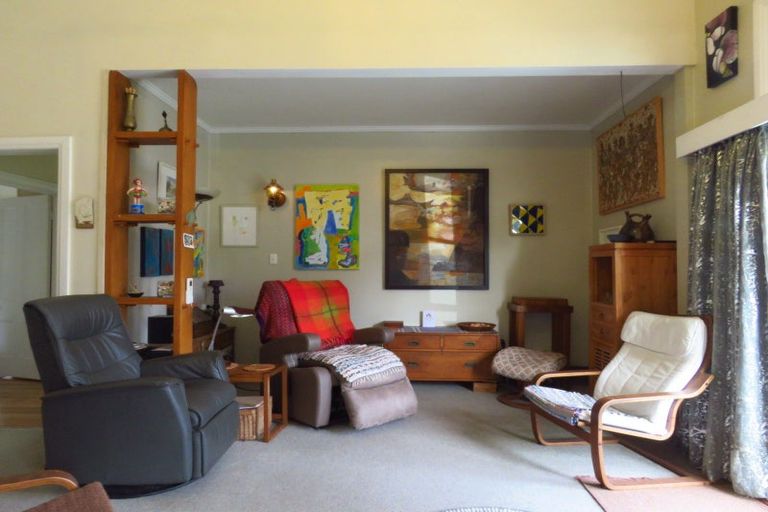 Photo of property in 47 Wakefield Street, Westport, 7825