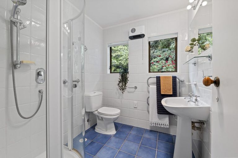 Photo of property in 16 Freeth Drive, Ridgewood, New Plymouth, 4371