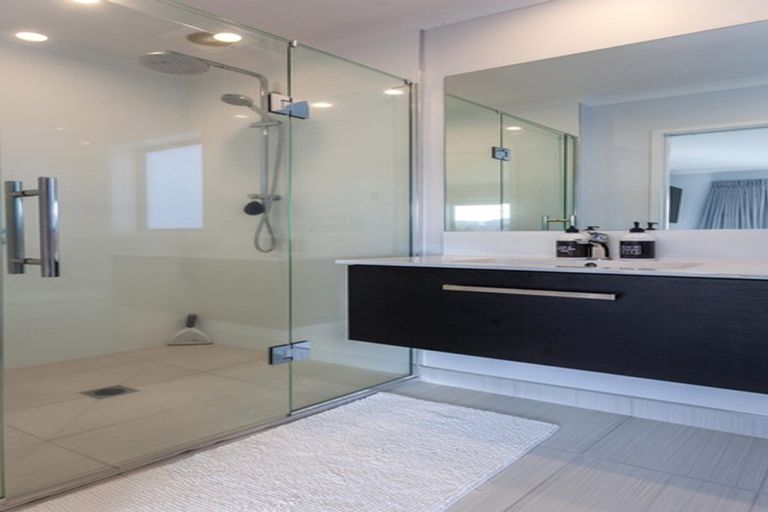 Photo of property in 105b Mooloo Crescent, Whangamata, 3620