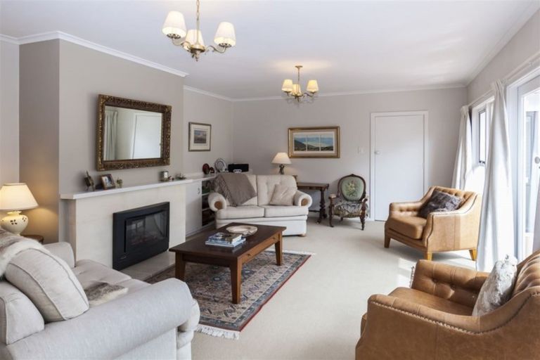 Photo of property in 19 Joyce Crescent, Ilam, Christchurch, 8041