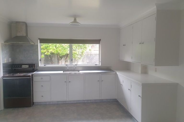 Photo of property in 1/635 Ferguson Street, Terrace End, Palmerston North, 4410