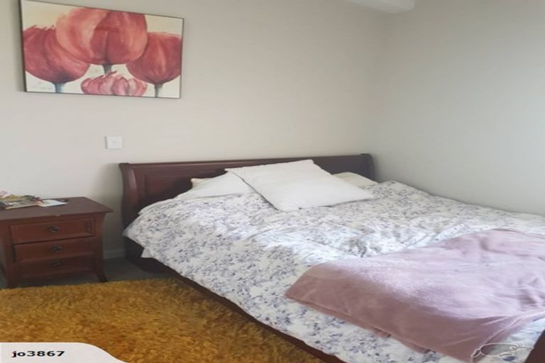 Photo of property in 80a Henwood Road, Paraite, New Plymouth, 4372