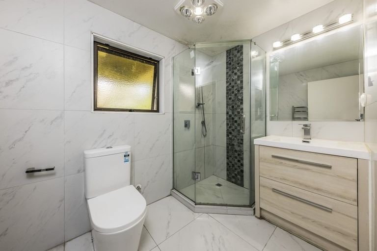 Photo of property in 32 Gracechurch Drive, Flat Bush, Auckland, 2016
