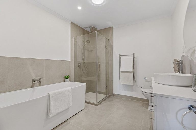 Photo of property in 39 Bristol Freighter Road, Hobsonville, 0616