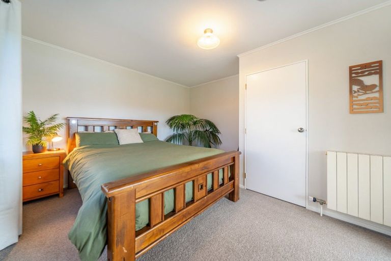 Photo of property in 12 The Anchorage, Whitby, Porirua, 5024