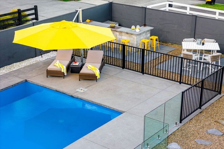 Photo of property in 85 Alan Livingston Drive, Cambridge, 3434