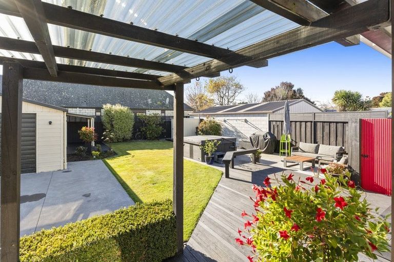 Photo of property in 53 Woolley Street, Avondale, Christchurch, 8061