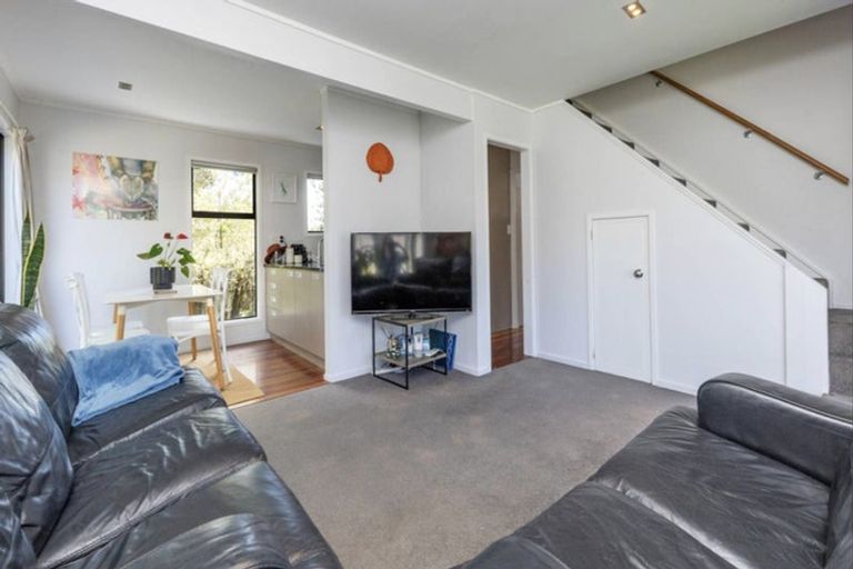 Photo of property in 67a Parker Avenue, New Lynn, Auckland, 0600