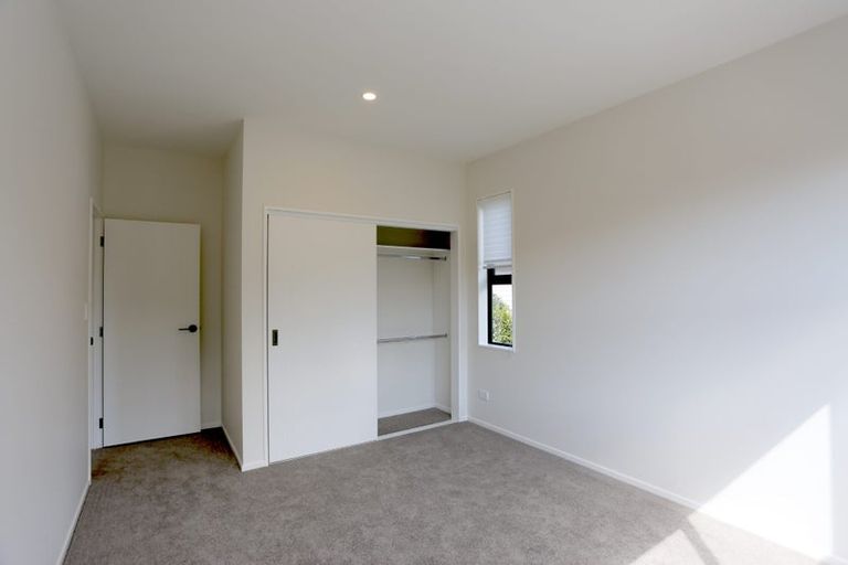 Photo of property in 46 Topliss Drive, Northcross, Auckland, 0632