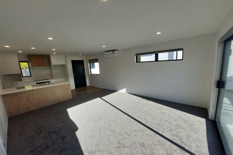 Photo of property in 2/116b Cranford Street, St Albans, Christchurch, 8014