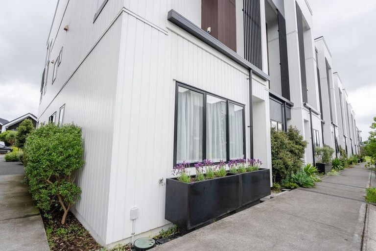 Photo of property in 42 Rangihina Road, Hobsonville, Auckland, 0616