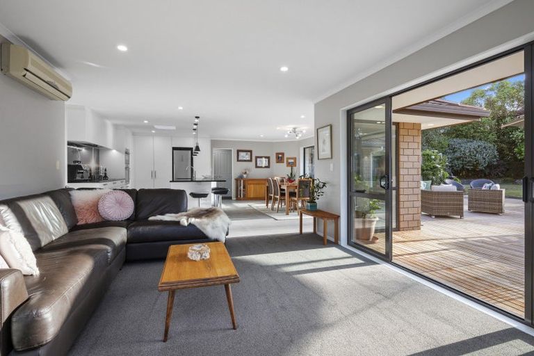 Photo of property in 55 Lough Bourne Drive, Pukekohe, 2120