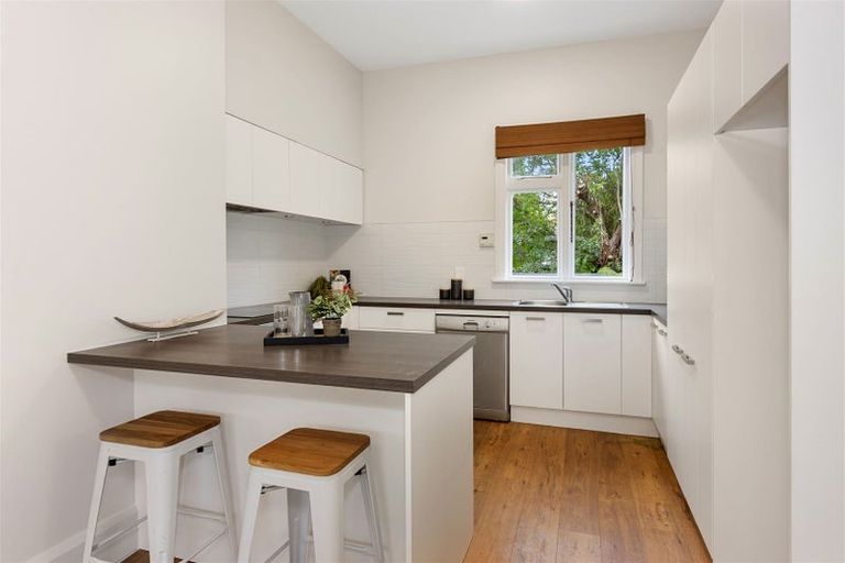 Photo of property in 8 James K Baxter Place, Addington, Christchurch, 8024