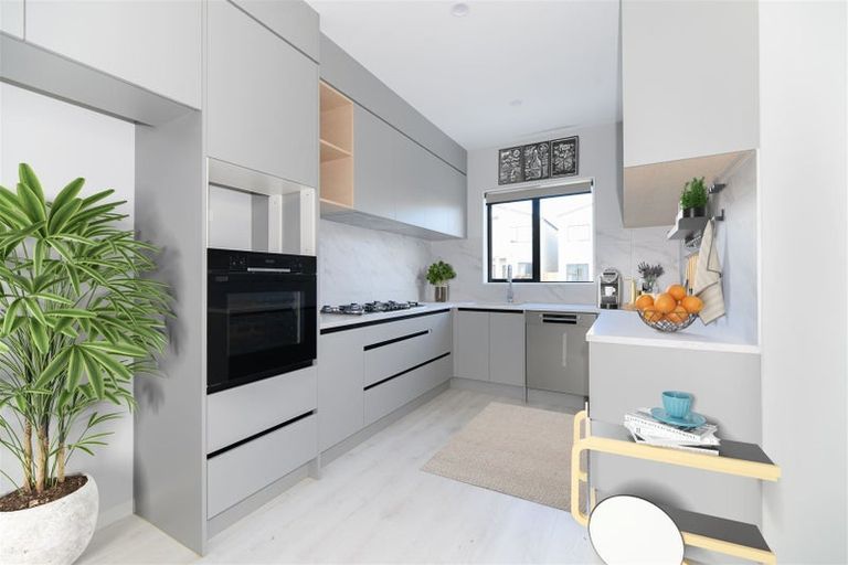 Photo of property in 33 Pilot Drive, Hobsonville, Auckland, 0616