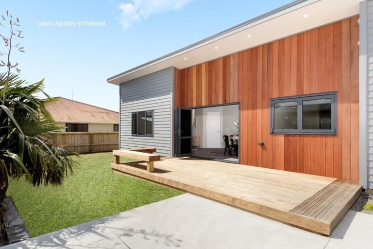 Photo of property in 17 Margaret Road, Bellevue, Tauranga, 3110