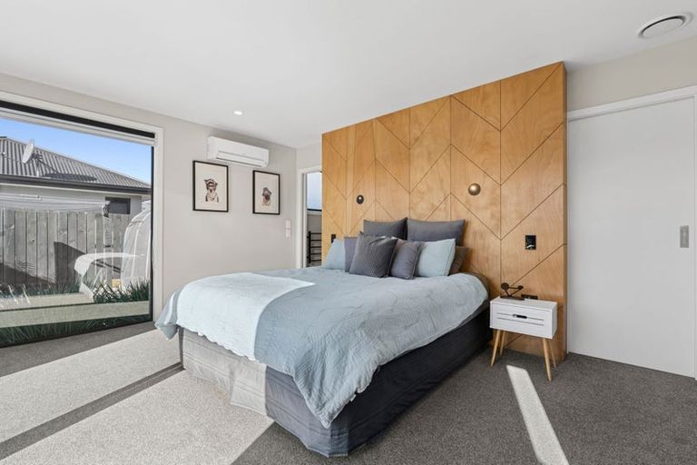 Photo of property in 16 Sentinel Drive, Lake Hawea, 9382