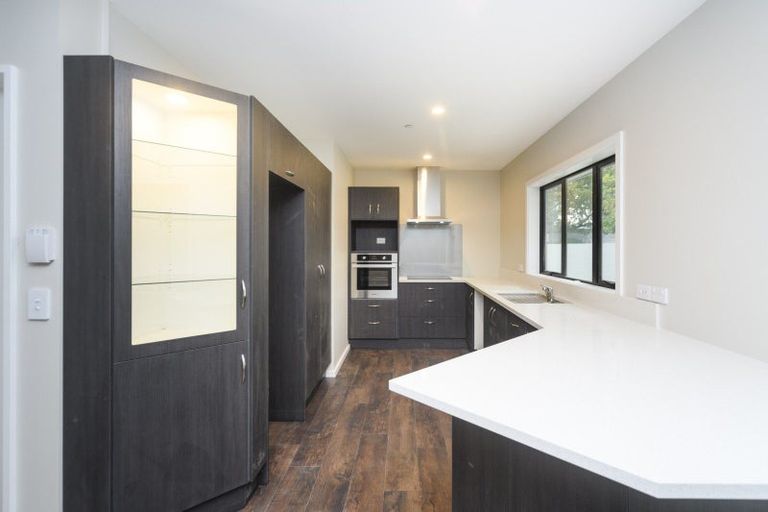 Photo of property in Woodlands Villas, 17a Sherwill Street East, Feilding, 4702