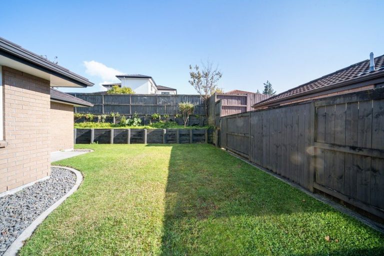 Photo of property in 25 Annandale Drive, Pyes Pa, Tauranga, 3112