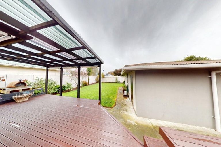 Photo of property in 7 Raglan Avenue, Cloverlea, Palmerston North, 4412