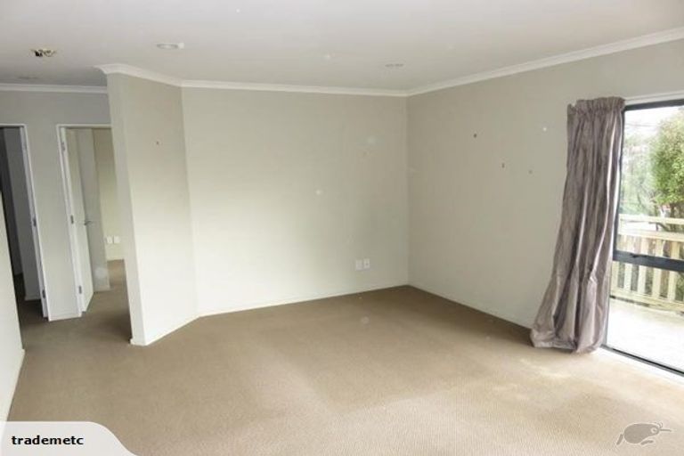Photo of property in 2 Beazley Avenue, Paparangi, Wellington, 6037