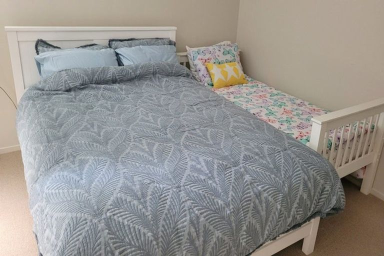 Photo of property in 20 Piharau Crescent, Hurdon, New Plymouth, 4310