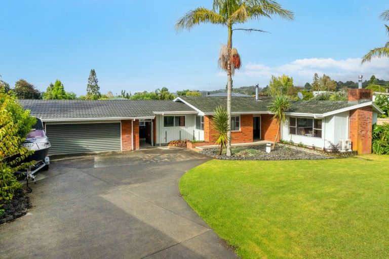 Photo of property in 16 Sierra Avenue, Te Kamo, Whangarei, 0112