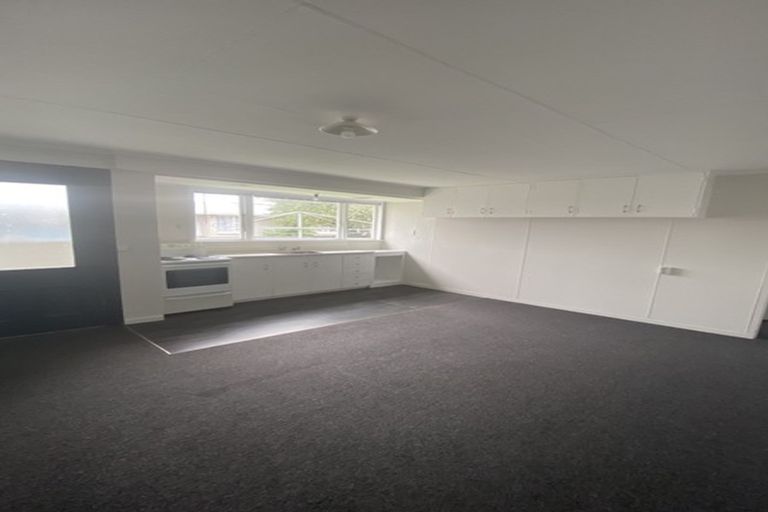 Photo of property in 2/2 Church Street, Terrace End, Palmerston North, 4410
